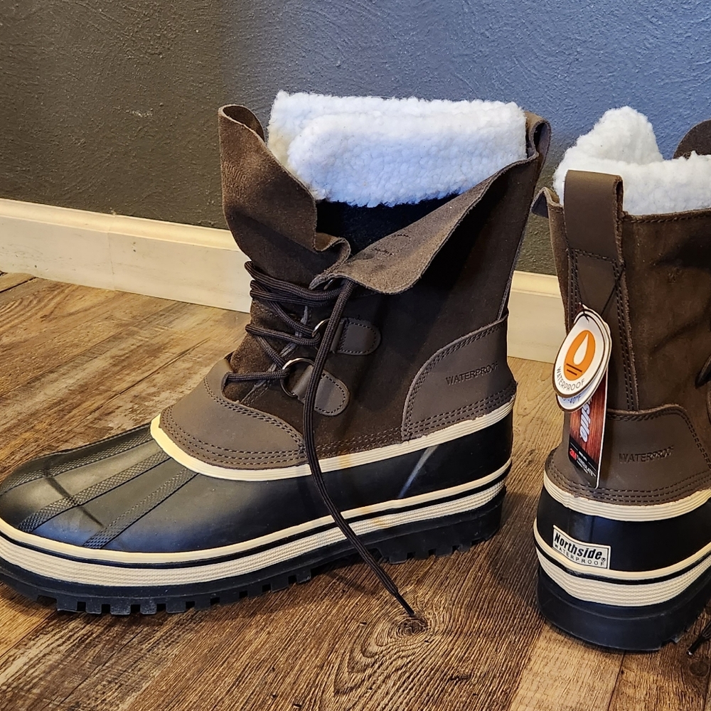 Men boots Size 11